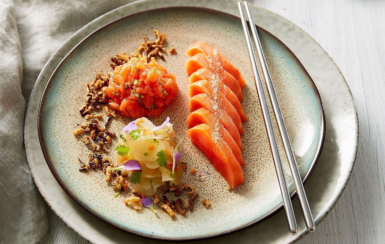 Alaska Wildlachs Sashimi und Tatar // Topinambur // Wildreis | Youkon ...